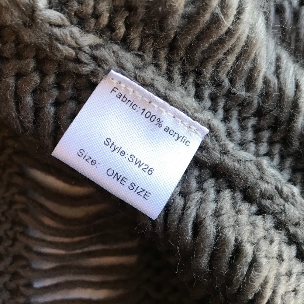 Distressed Sleeveless Cardigan - Picture 5 of 6